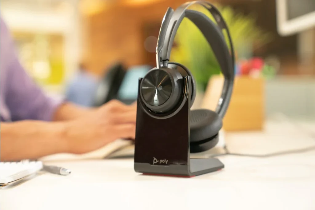 Poly Voyager Focus 2 UC